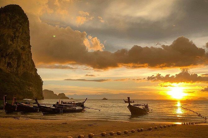 Krabi Hong Islands Snorkeling and Sunset Tour by Longtail Boat - Key Points