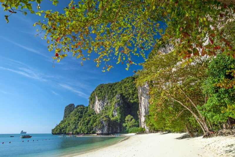 krabi-hong-islands-snorkeling-with-lunch-by-longtail-boat