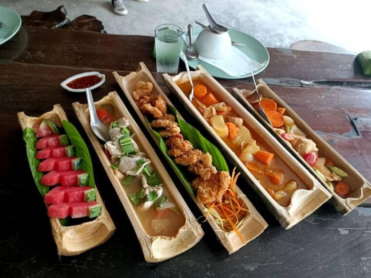 krabi-khao-sok-elephant-rescue-center-bamboo-raft-paddle