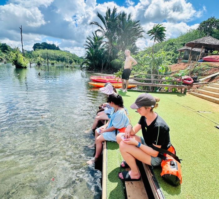 krabi-klong-root-kayaking-viewpointfish-feeding-and-more