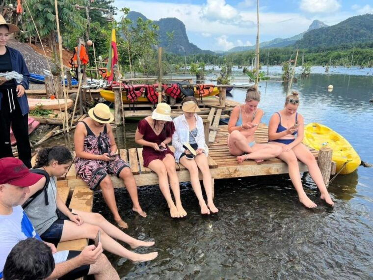 krabi-klong-root-kayaking-viewpointfish-feeding-and-more