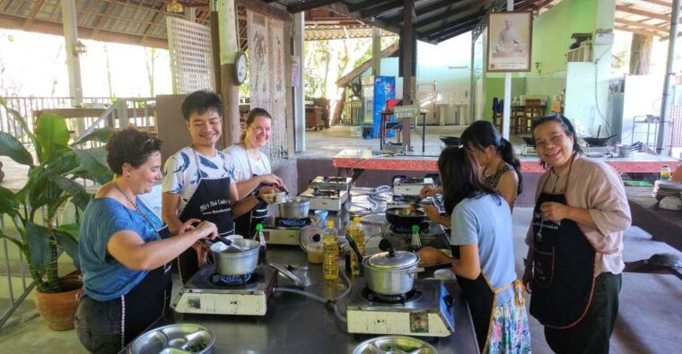 krabi-morning-afternoon-thai-cooking-class-at-yas-cookery