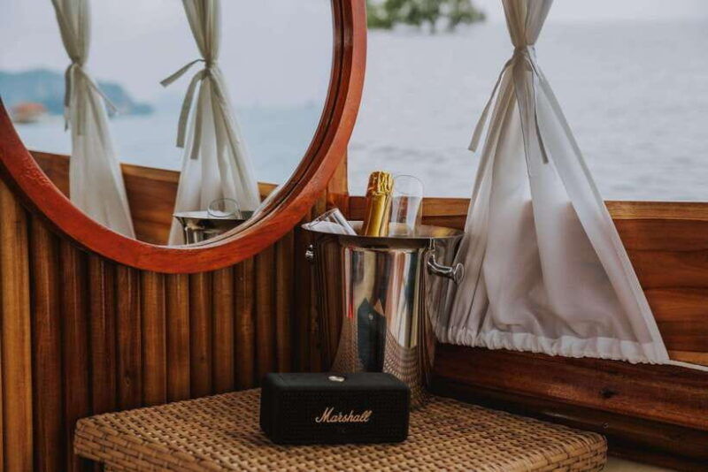 krabi-phi-phi-by-luxury-longtail-boat-private-day-tour