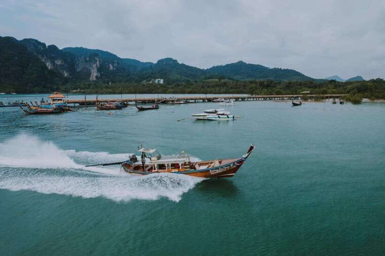 krabi-phi-phi-by-luxury-longtail-boat-private-day-tour