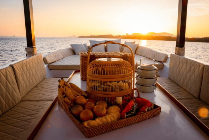 krabi-premium-private-speedboat-4-island-hong-island-tour