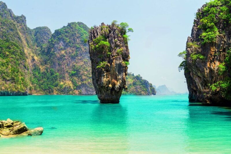 krabi-private-long-tail-boat-tour-to-james-bond-island