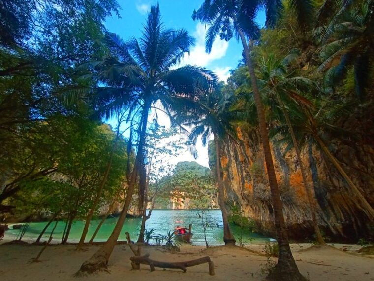 krabi-private-luxury-long-tail-boat-to-hong-island