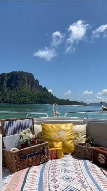 krabi-private-luxury-speedboat-with-picnic-beach