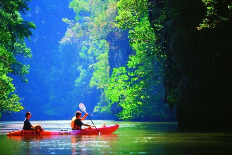 krabi-private-sea-kayaking-in-ao-thalane-and-hong-island