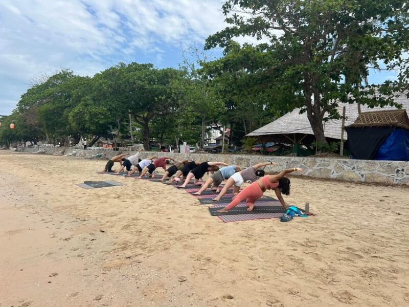 krabi-sunrise-yoga-balance-join-in-class