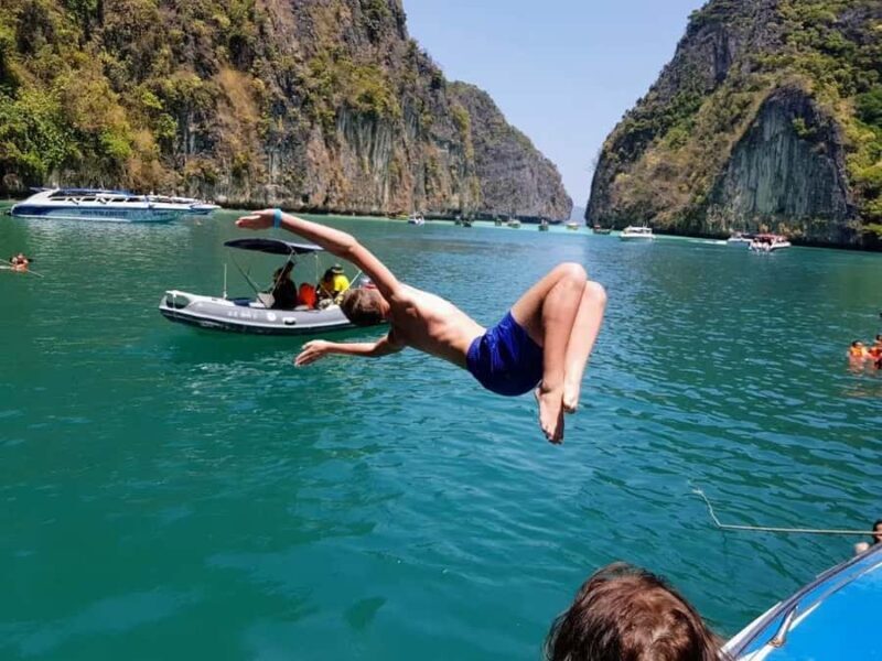 Krabi: The Phi Phi Cove Collector - Lunch at Phi Phi Don and Afternoon Relaxation