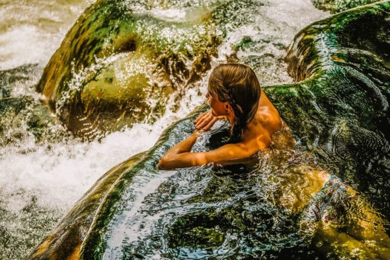 krabi-tiger-cave-temple-emerald-pool-and-hot-springs-tour-3