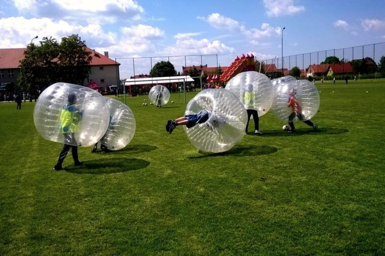 krakow-1-hour-bubble-football-game