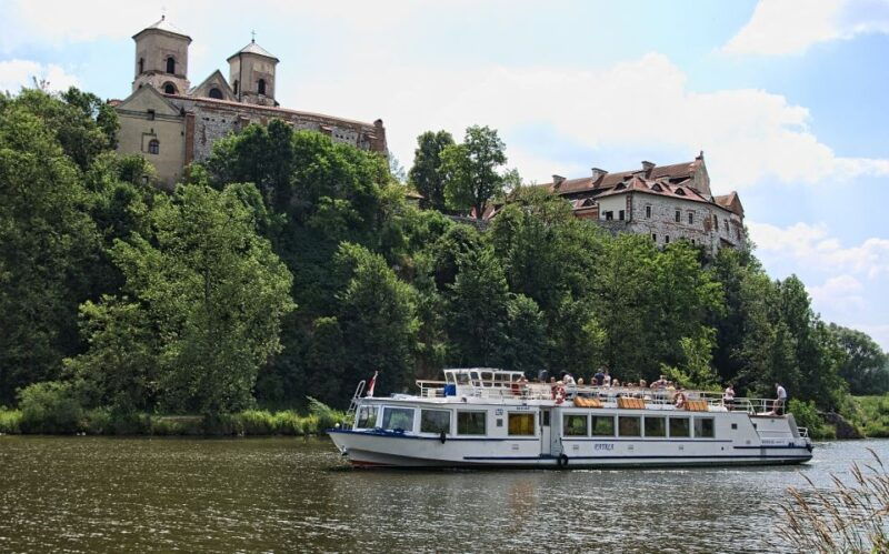 krakow-4-hours-sightseeing-cruise-to-tyniec