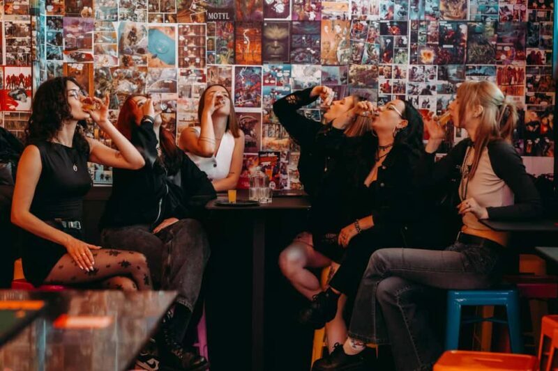 Krakow: 6pm Tipsy Bar Tour W/Karaoke+Twist(Thu-Fri-Sat-sun) - Why You’ll Love the 6pm Tipsy Bar Tour in Krakow