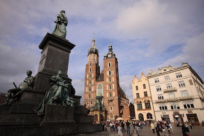 krakow-and-wieliczka-small-group-tour-from-lodz-with-lunch