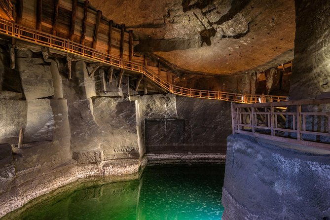 krakow-and-wieliczka-small-group-tour-from-warsaw-with-lunch