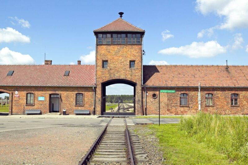 krakow-auschwitz-birkenau-and-salt-mine-guided-tour