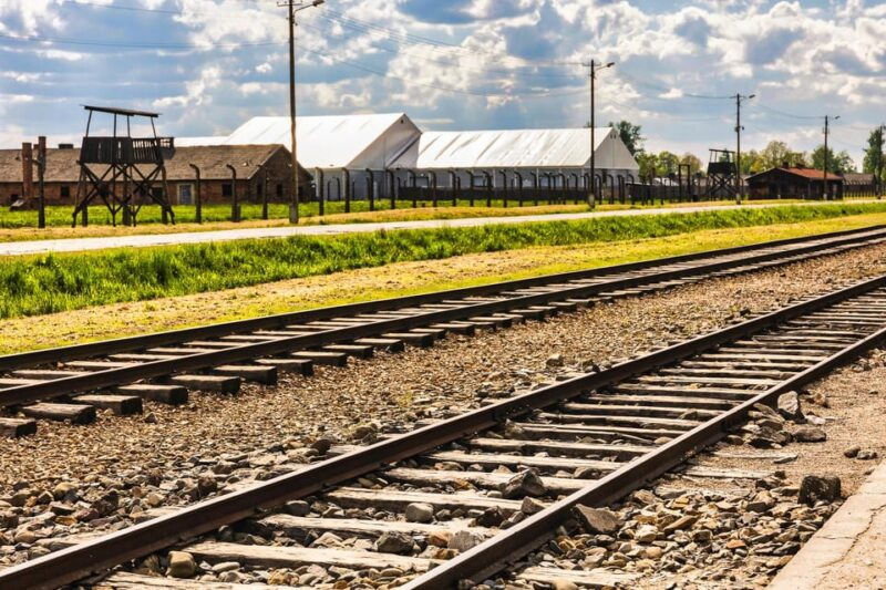 krakow-auschwitz-birkenau-guided-tour-with-transport