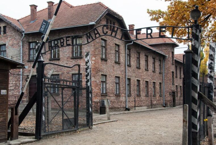 krakow-auschwitz-birkenau-museum-guided-tour-with-pickup