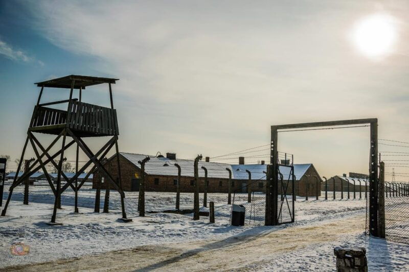 krakow-auschwitz-birkenau-private-tour-transportation