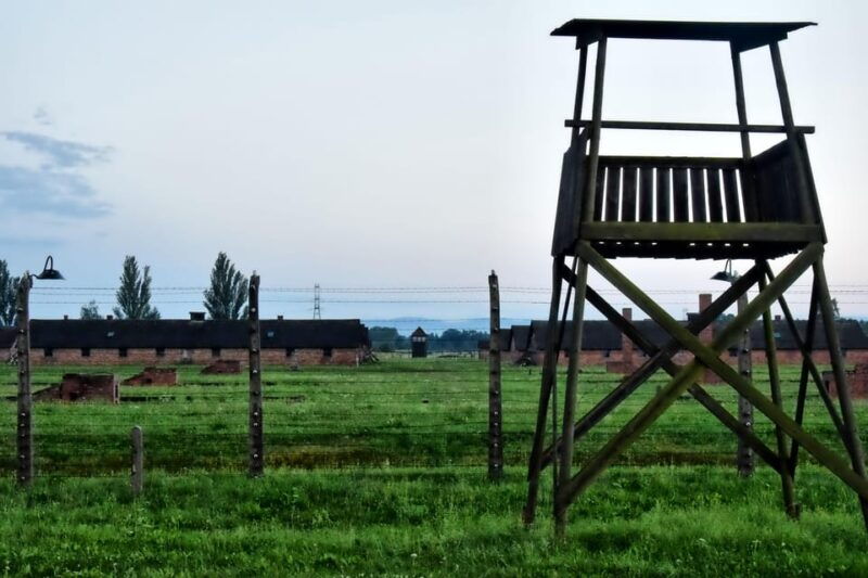 krakow-auschwitz-birkenau-private-tour-transportation