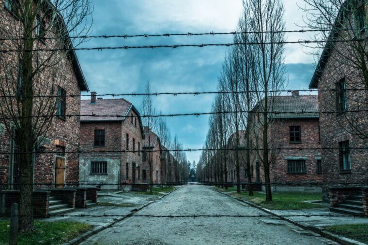 krakow-auschwitz-birkenau-salt-mine-full-day-guided-tour