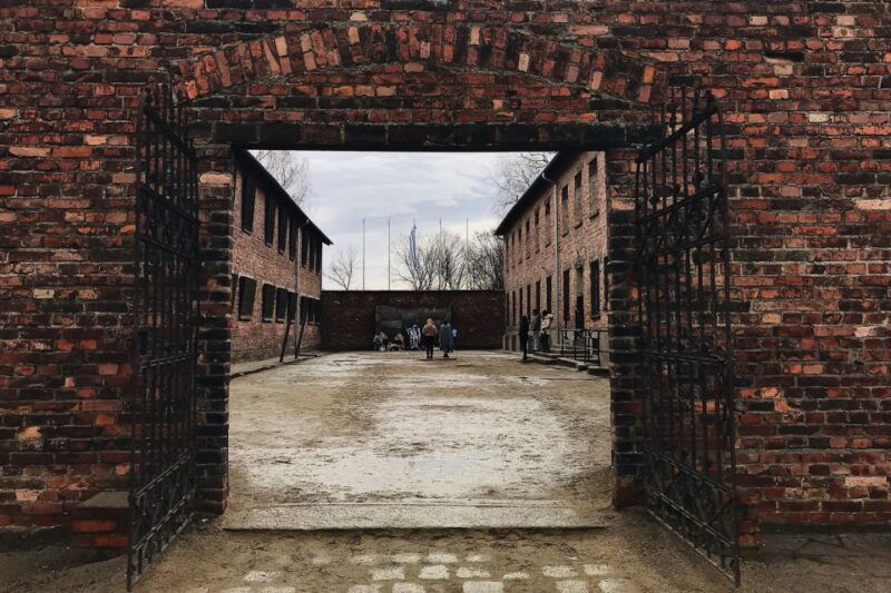 krakow-auschwitz-birkenau-tour-limited-to-15-visitors