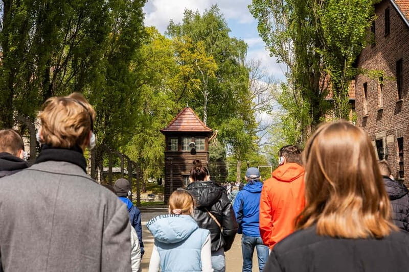 Krakow: Auschwitz-Birkenau Tour with Transport + shuttle bus - Key Points