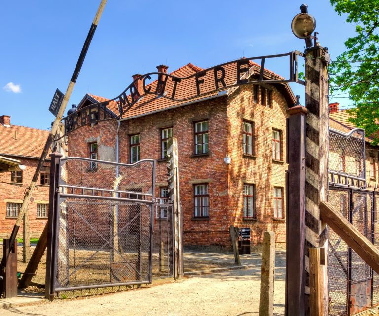 krakow-auschwitz-guided-tour-with-optional-hotel-pickup