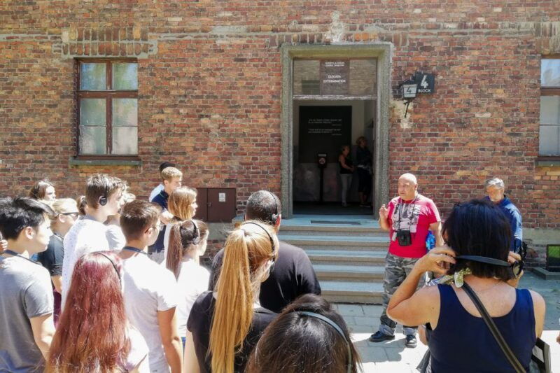 krakow-auschwitz-guided-tour-with-pickup-and-optional-lunch