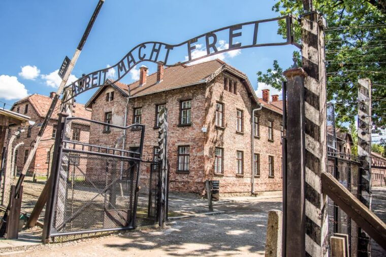 krakow-auschwitz-guided-tour-with-pickup-and-optional-lunch