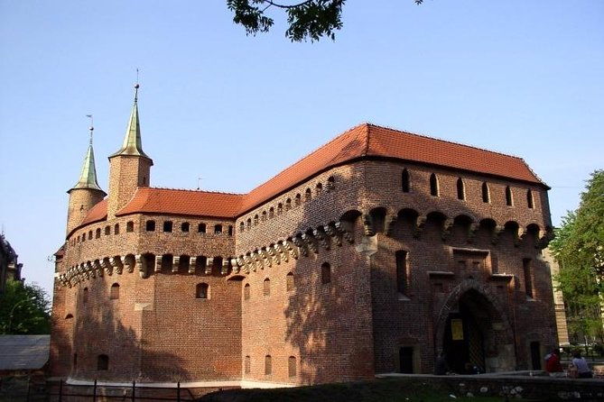 krakow-city-tour-by-electric-car