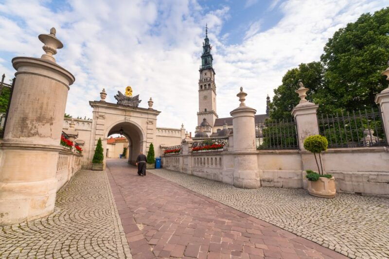 krakow-day-trip-to-czestochowa