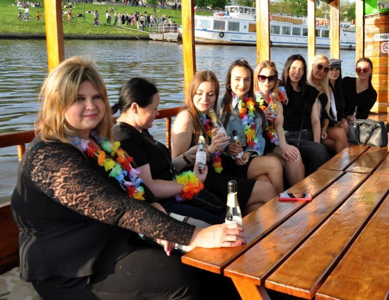 Krakow: Evening or Night Gondola Cruise - Authentic Insights from Reviewers