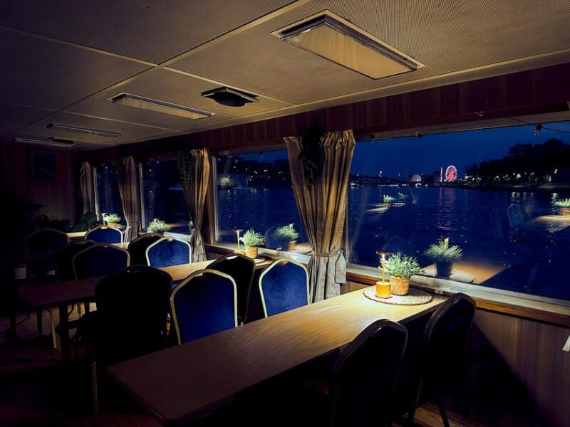 krakow-evening-or-night-river-cruise