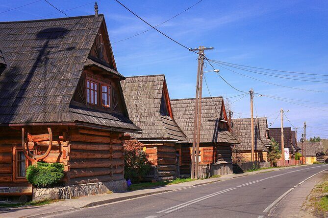 Kraków: Explore Zakopane Tatra Mountain and optional Thermal Bath - Starting Off in Chocholow: Tasting Highlander Delights