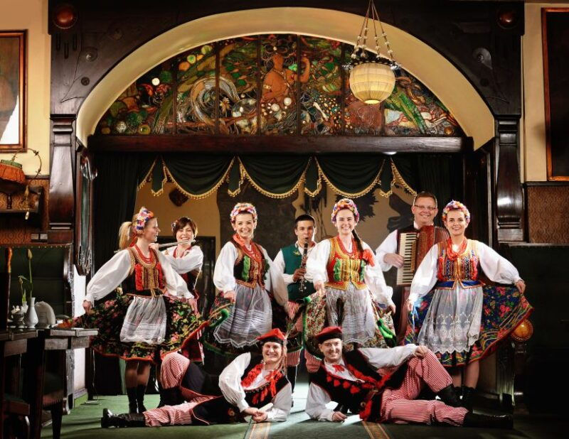 krakow-folk-show-3-course-dinner-at-jama-michalika-cafe