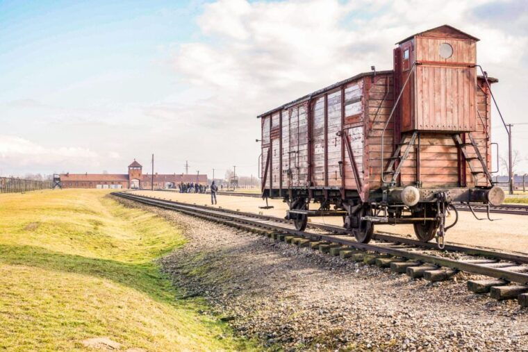 krakow-full-day-auschwitz-birkenau-salt-mine-guided-tour