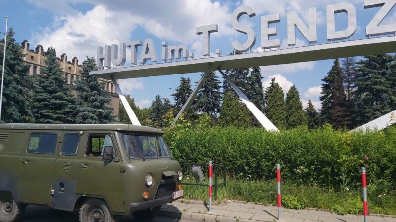 krakow-guided-tour-to-nowa-huta-on-commie-retro-van