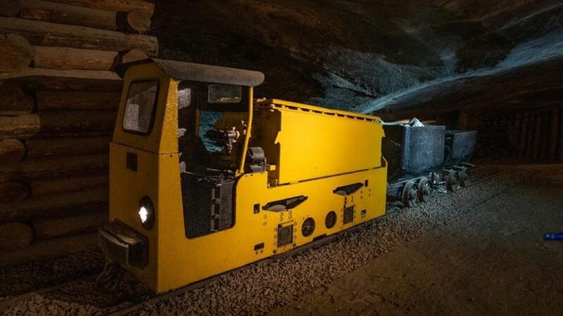 krakow-guided-tour-to-wieliczka-salt-mine-with-transport