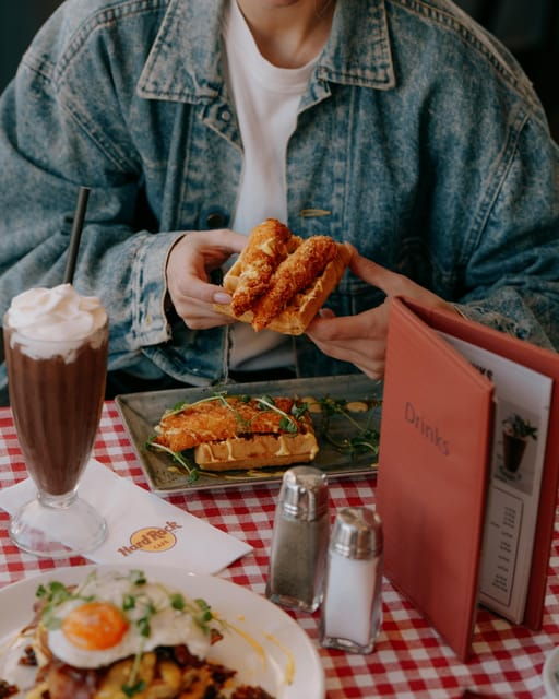 krakow-hard-rock-cafe-breakfast