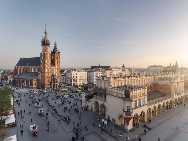 Krakow highlights: Old Town and Wawel Castle Walking Tour - FAQ