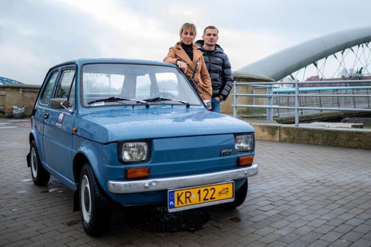 krakow-highlights-tour-in-classic-car-with-pro-photo-session