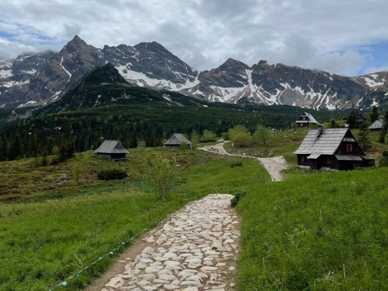 krakow-hiking-adventure-in-tatra-mountains-thermal-baths