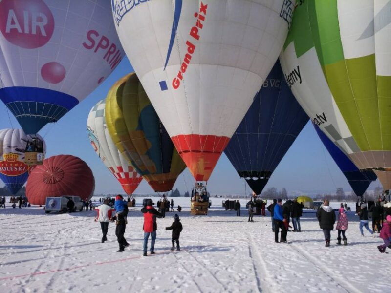 krakow-hot-air-balloon-flight-with-champagne