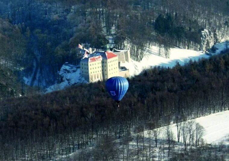 krakow-hot-air-balloon-flight-with-champagne