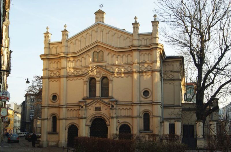 krakow-kazimierz-and-jewish-ghetto-tour-with-synagogues-2