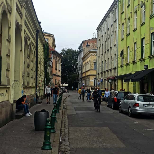 Krakow: Kazimierz Jewish Quarter Guided Walking Tour - What’s Included and What to Expect