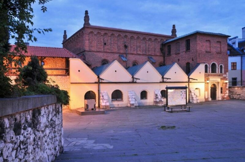 krakow-kazimierz-jewish-quarter-walking-tour-2